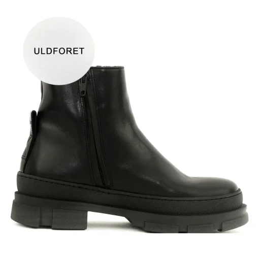 Angulus-7608-101-kort-sort-uldforet-støvle