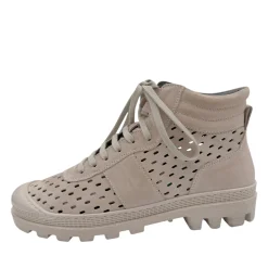 Lofina 7423 Beige snøre støvle med perforeringer