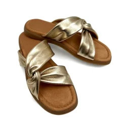 Unisa Camby Guld Slip-inn Sandal På En Non-Slip Sål