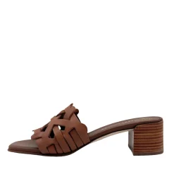Unisa Koen Brun Slip-in sandal med åben flet på upper