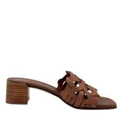 Unisa Koen Brun Slip-in sandal med åben flet på upper