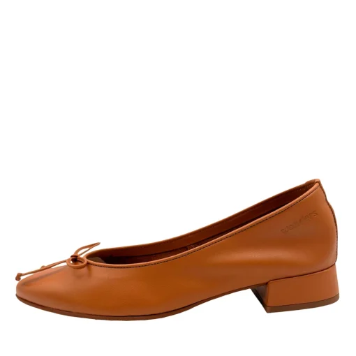 Wonders B-9701 Blød ballerina pump på lav hæl med lille sløjfe i cognac skind