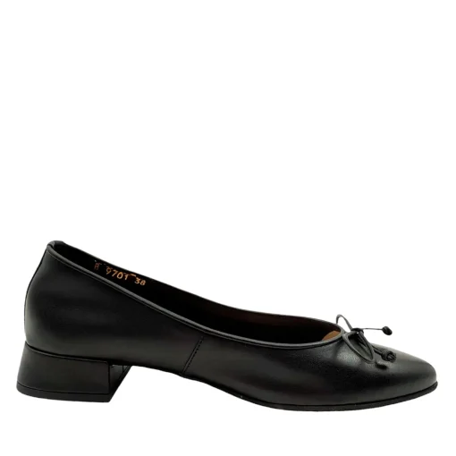 Wonders B-9701 Blød ballerina pump på lav hæl med lille sløjfe i sort skind